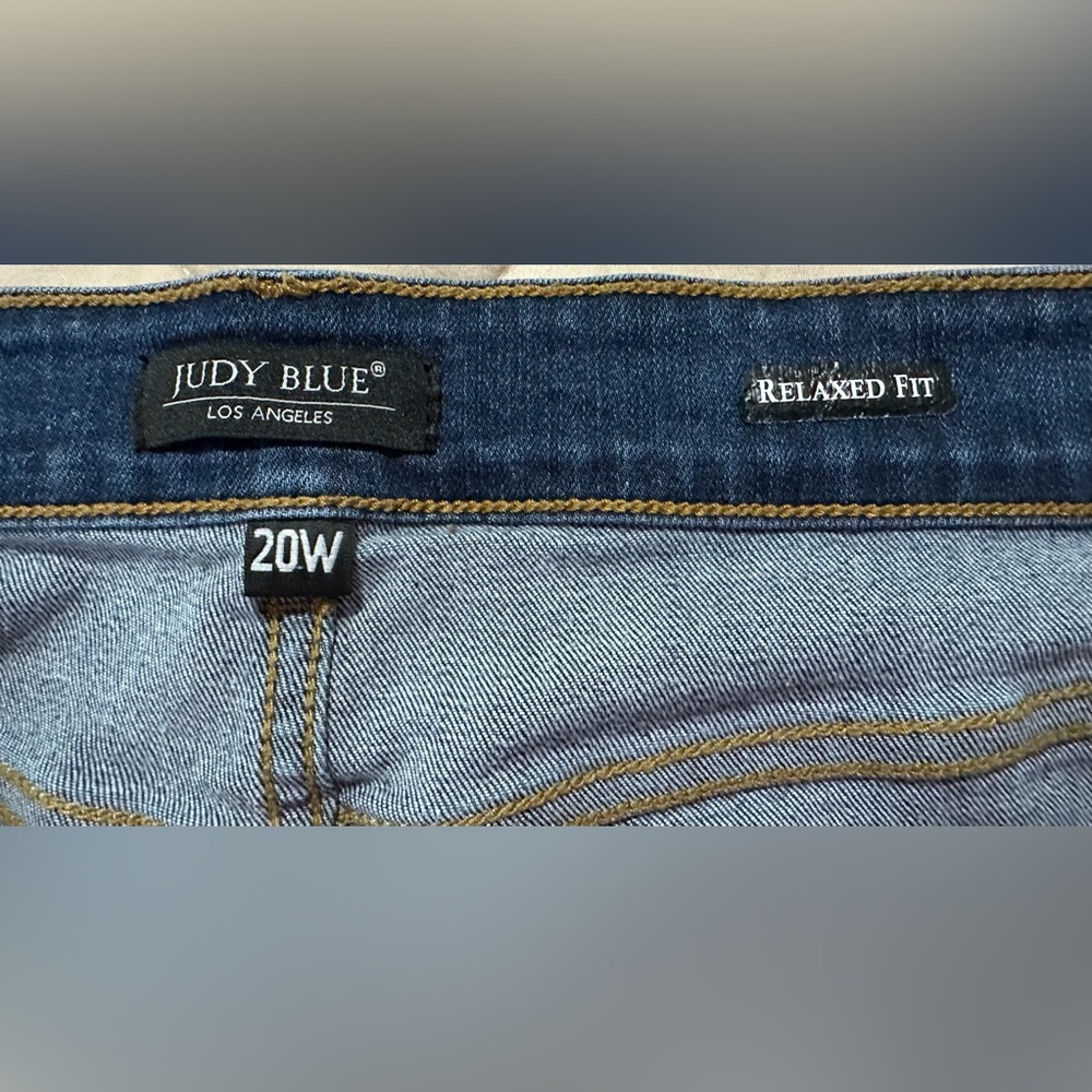 Judy Blue High Rise Relaxed Fit Straight Jeans Size 20W - EUC